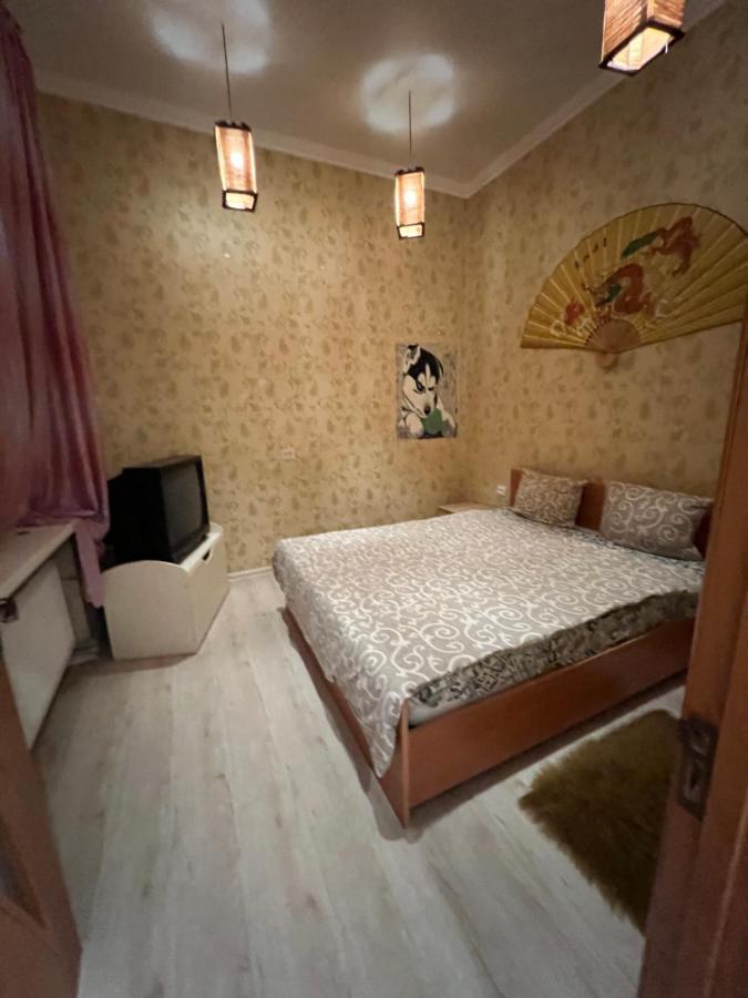 10 Kotliarska Moisha House